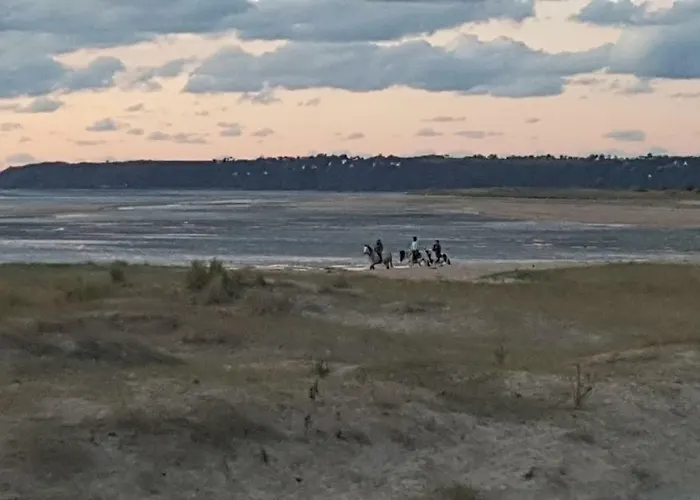 De Jade, Mont Saint Michel Hébergement de vacances Aucey-la-Plaine