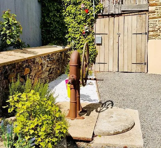 De Jade, Mont Saint Michel Aucey-la-Plaine