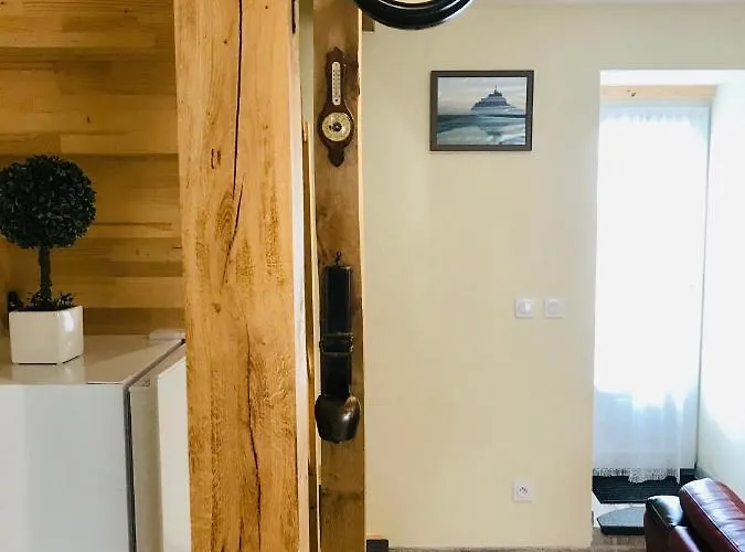 De Jade, Mont Saint Michel Aucey-la-Plaine